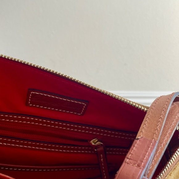 Dooney & Bourke - Picture 3 of 3